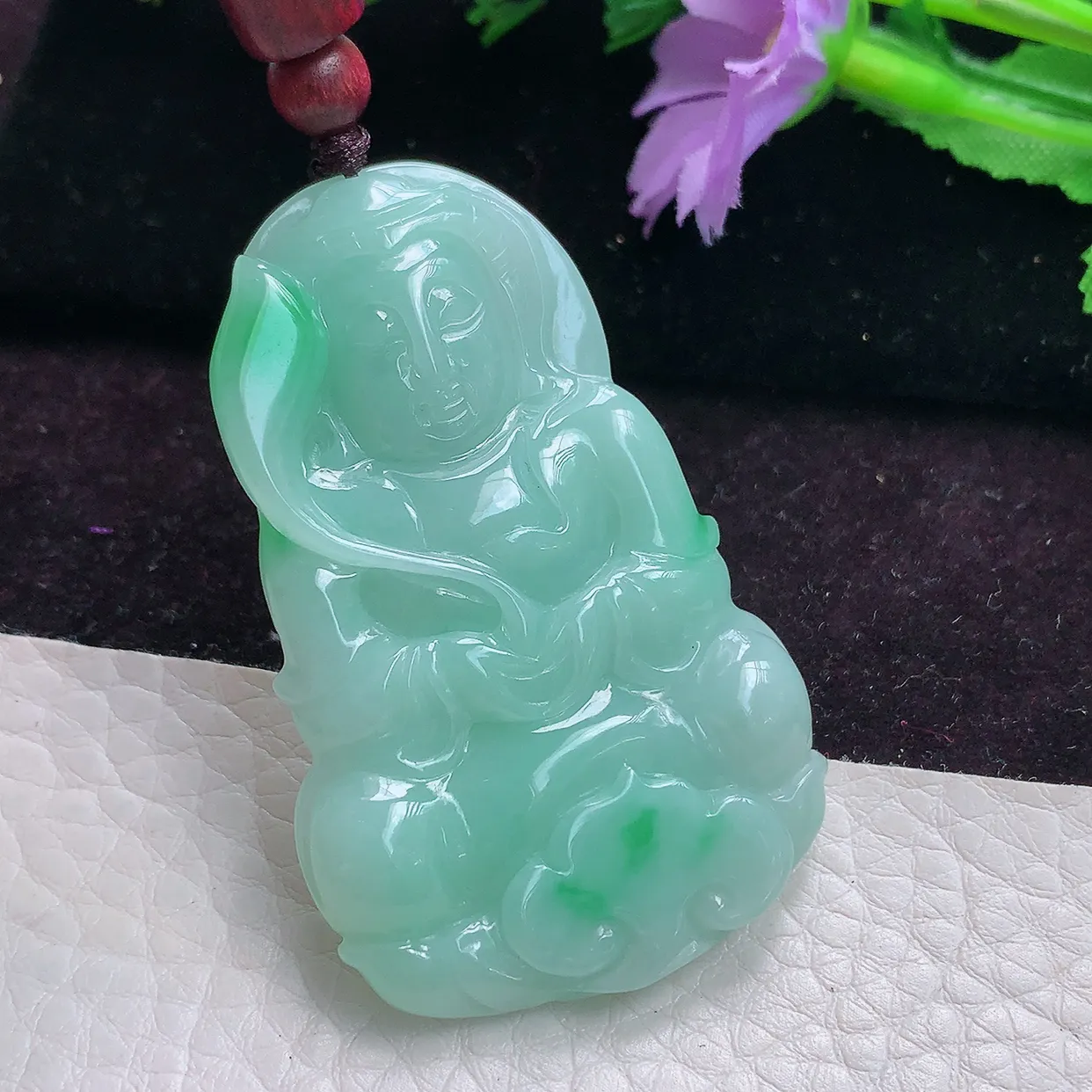 zen实拍53.8*34.8*6缅甸翡翠飘绿俏雕观音菩萨吊坠