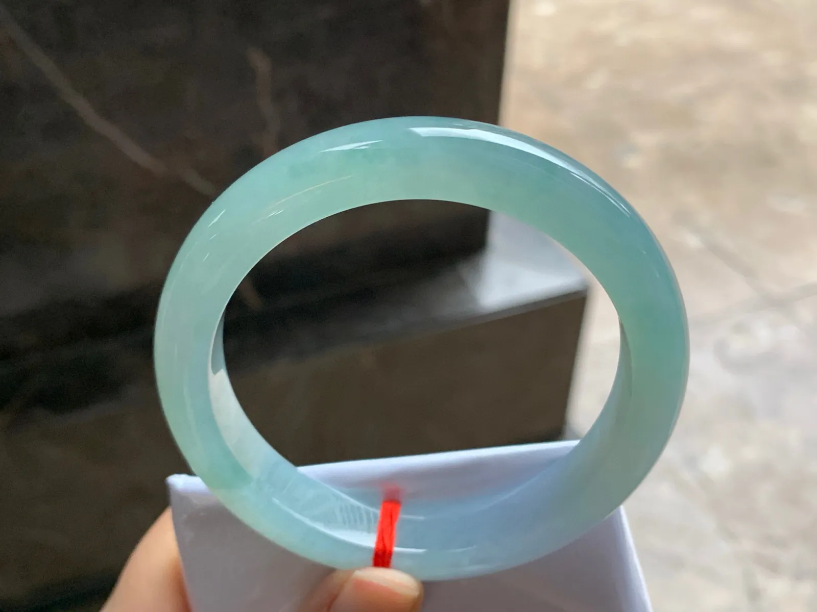 59-12.5-9

冰蓝手镯^_^颜色鲜艳 起光