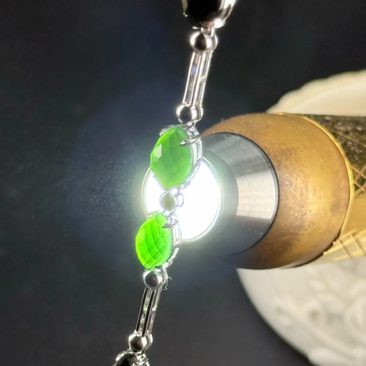 精品18k墨翠项链 种好色正 黑度极好 打灯通透 油性十足 尺寸8.1