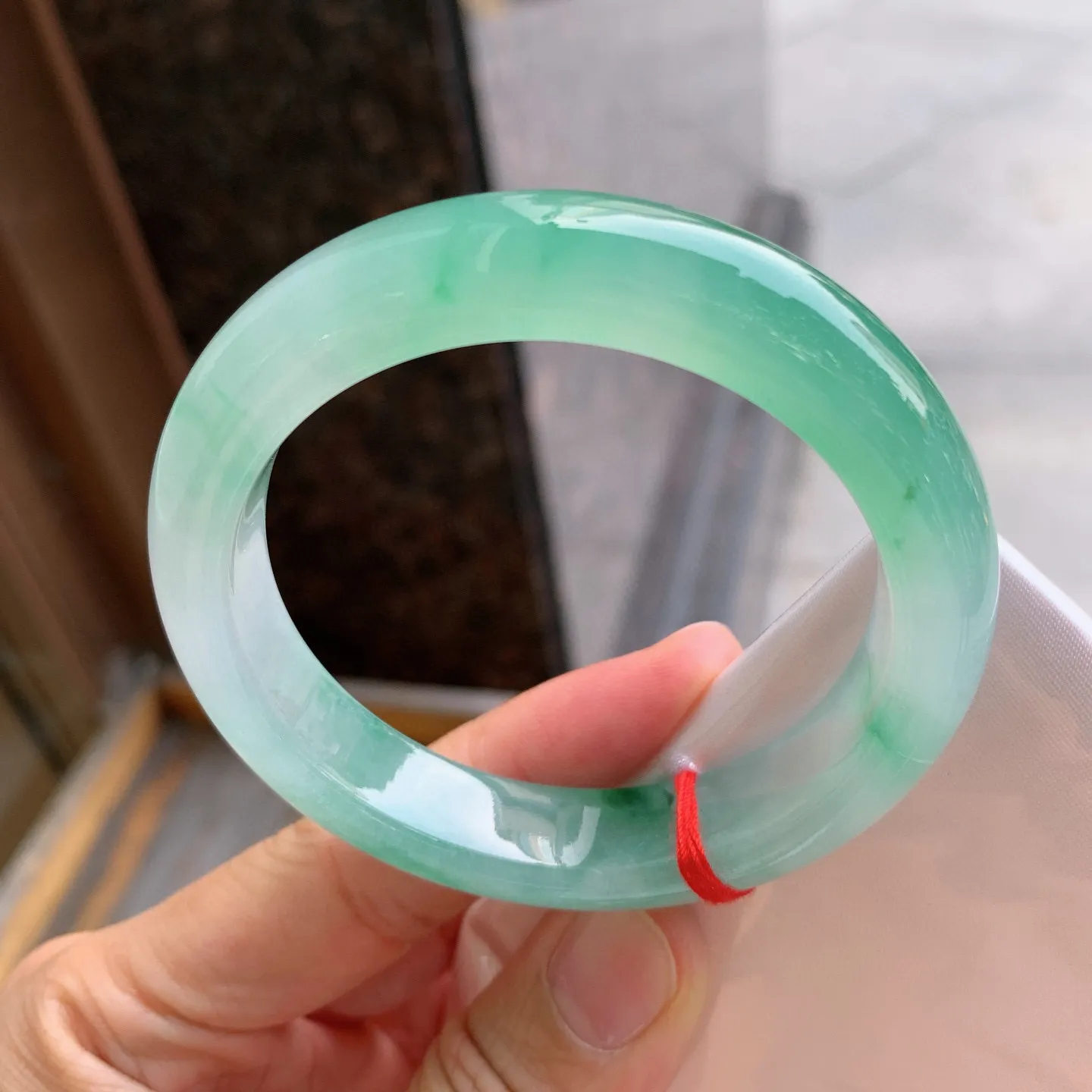 正圈冰飘绿 尺寸：54.8/12/8.4mm