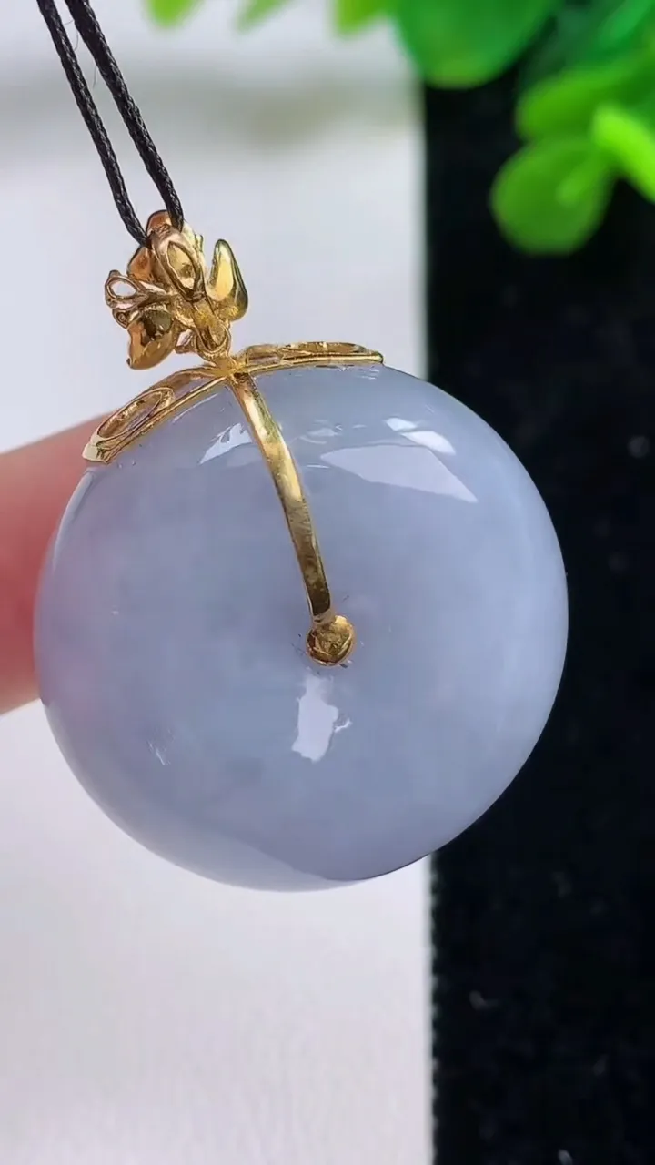天然A货翡翠18k金紫罗兰平安扣吊坠，尺寸27.7-13，重量:22.08g
9月1日