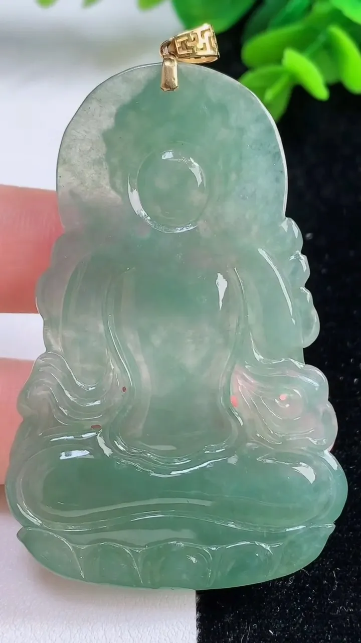 天然A货翡翠种大势至观音菩萨吊坠，尺寸62.4-40.7-5，重量:23.78g
9月1日
