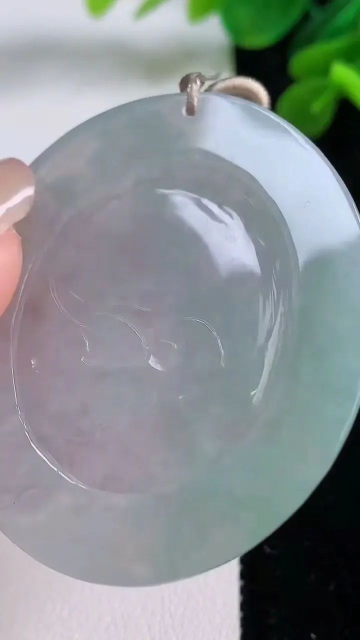 天然A货翡翠龙牌吊坠，尺寸50.6-42.7-5，重量:21.33g
9月1日