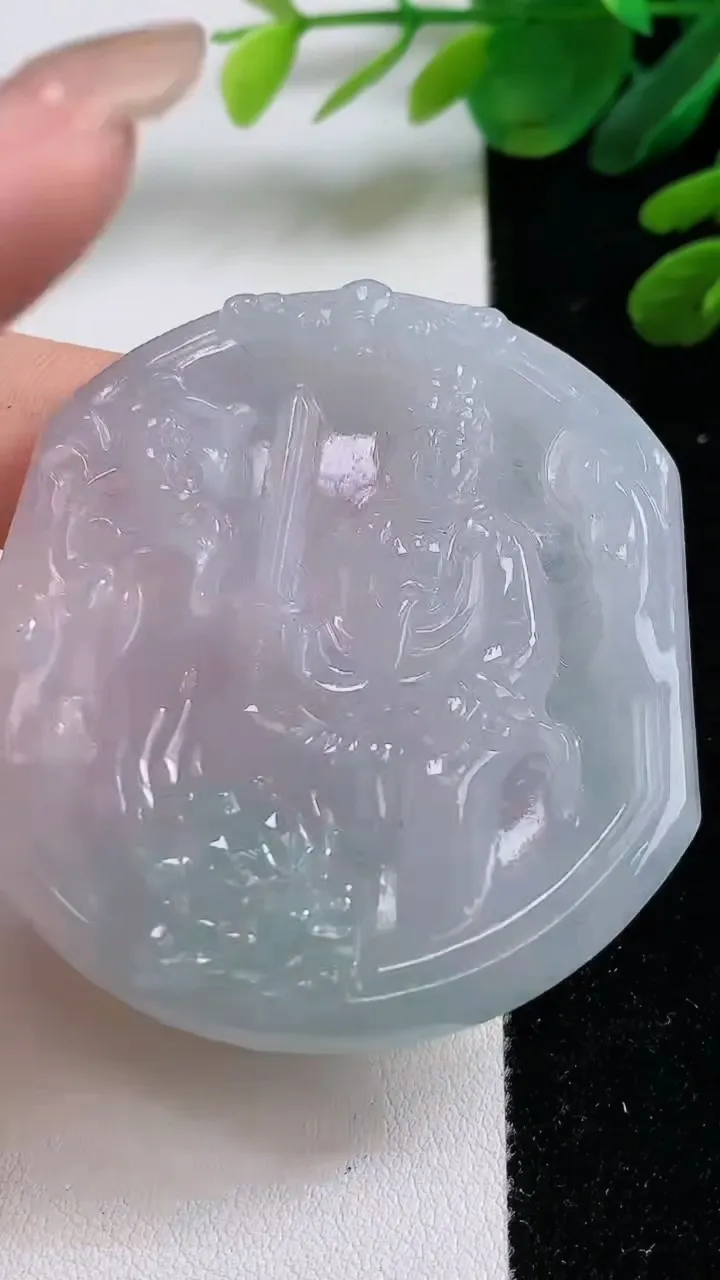 天然A货翡翠文殊菩萨吊坠，尺寸55-51.8-6，重:31.23g
9月1日