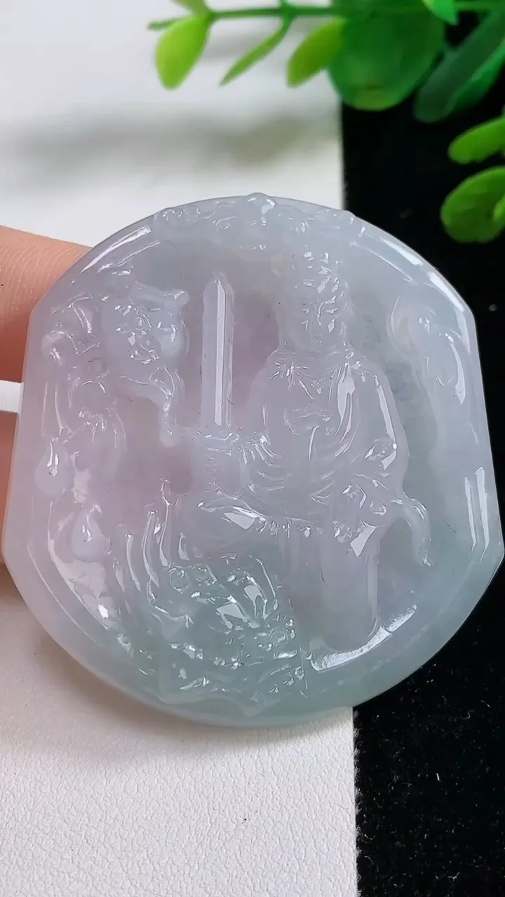天然A货翡翠文殊菩萨吊坠，尺寸55-51.8-6，重:31.23g
9月1日