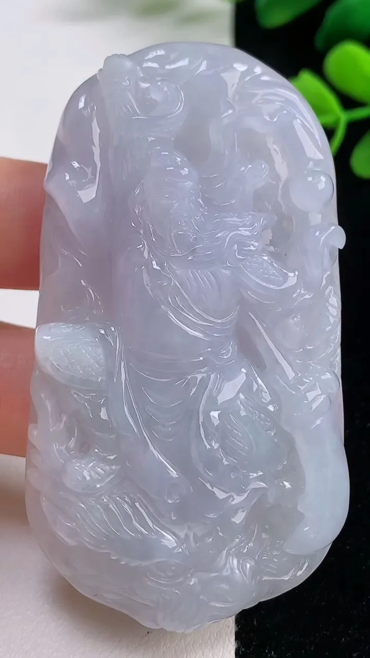 天然A货翡翠紫罗兰御龙关公吊坠，尺寸67.5-37-9.4，重量:50.29g
9月2日
