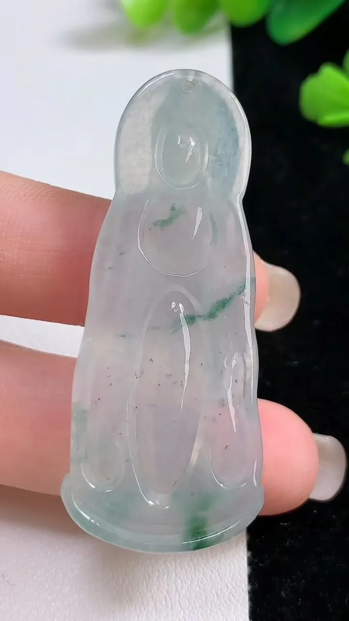 天然A货翡翠冰种飘花阿尼陀佛吊坠，尺寸35-22-6.5，重:16.95g
9月3日