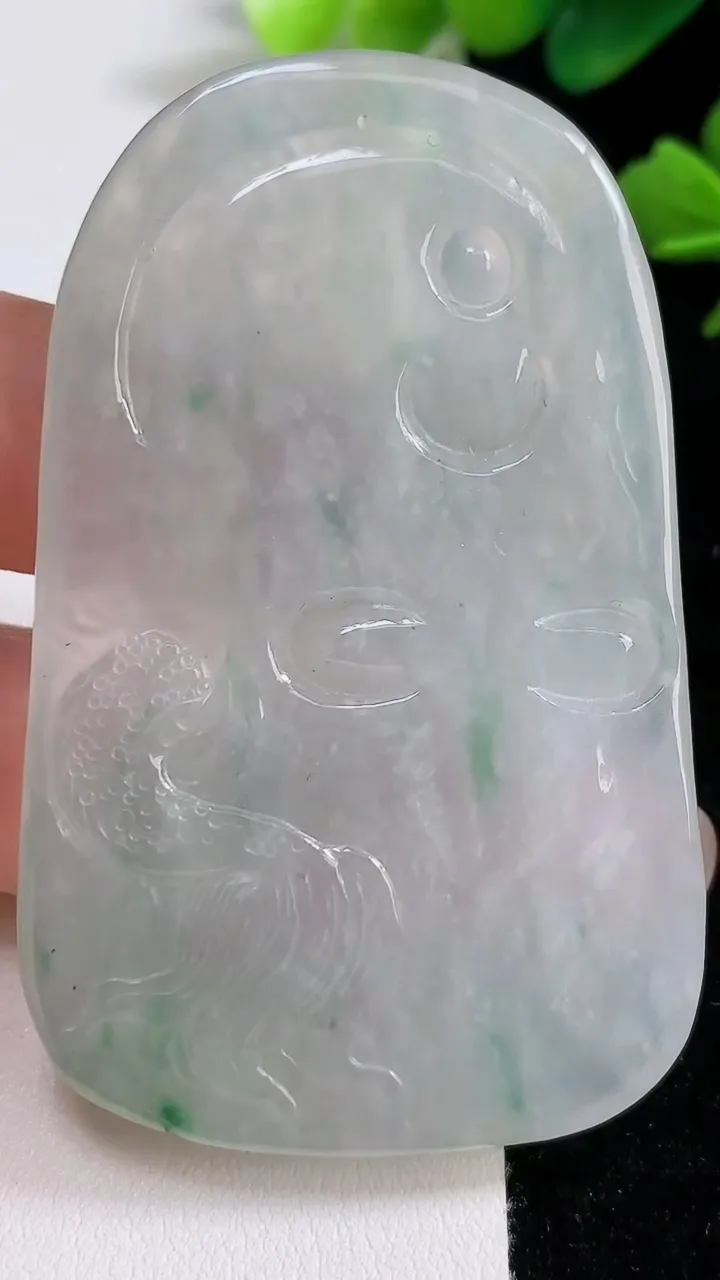 天然A货翡翠祥龙大势至观音菩萨吊坠，尺寸63.7-40-6，重:32.69g
9月3日