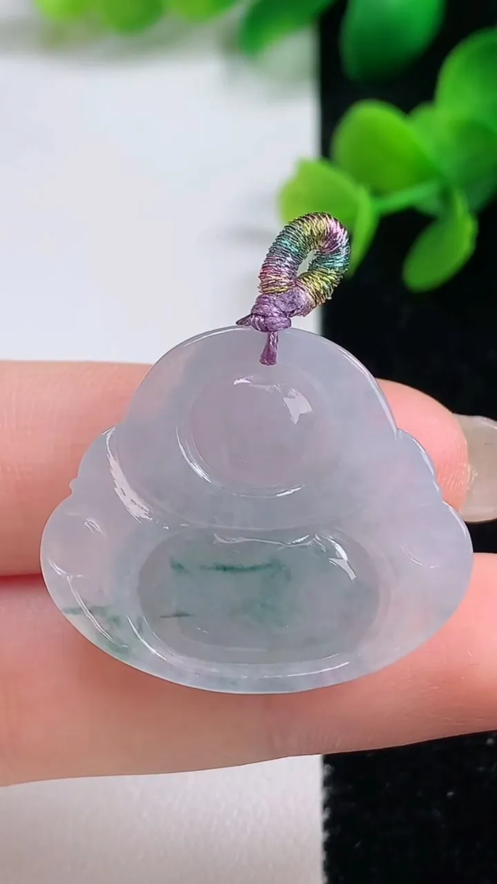 天然A货翡翠冰种飘花佛公吊坠，尺寸26-29.7-6.2，重量:7.54g
9月3日