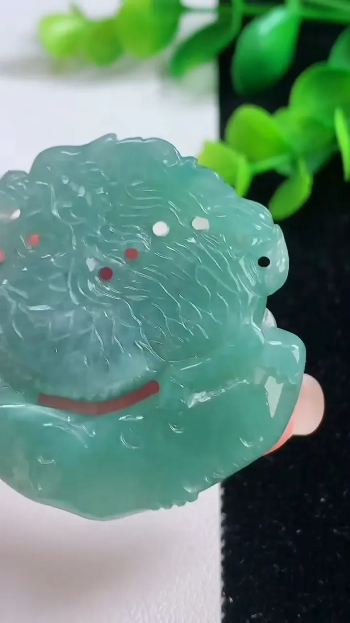 天然A货翡翠龙马精神吊坠，尺寸44.2-43-7，重量:28.22g
9月4日