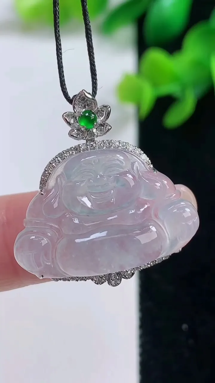 天然A货翡翠种白冰佛公吊坠，尺寸26.5-16.3-25-6.5，重量:3.78g
9月4日