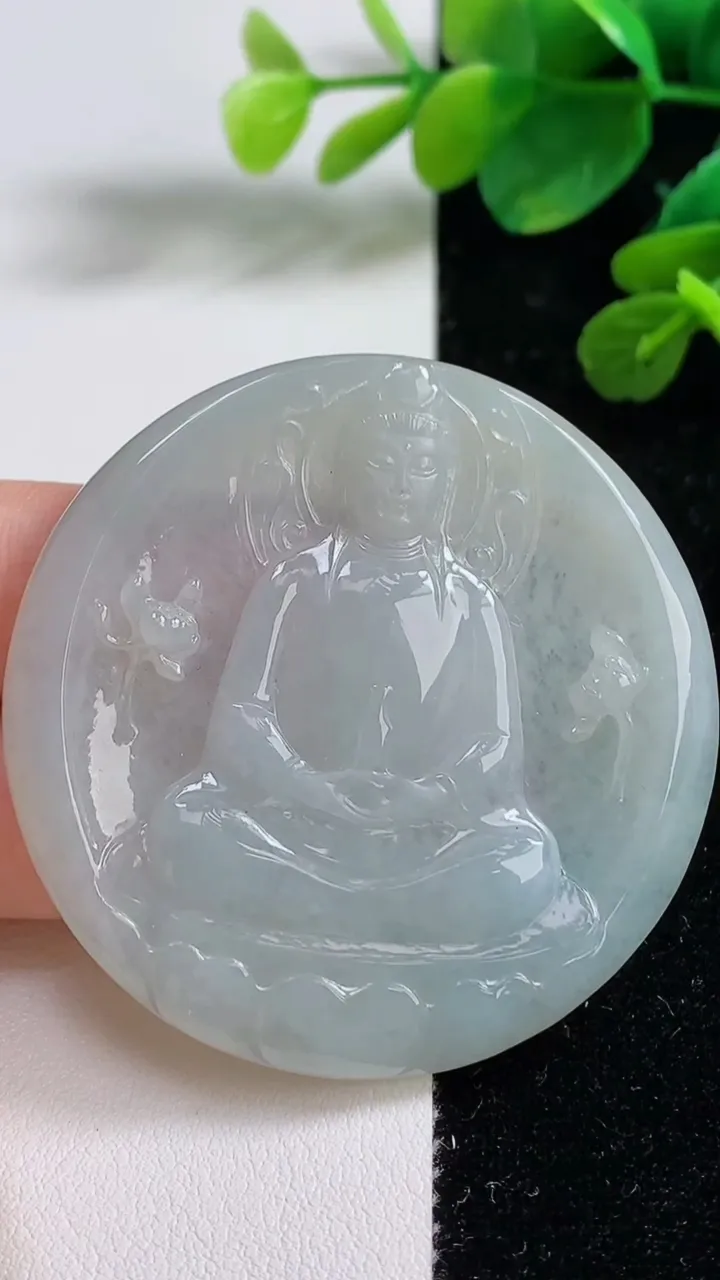 天然A货翡翠素衣观音吊坠，尺寸51.4-5，重量:27.91g
9月4日