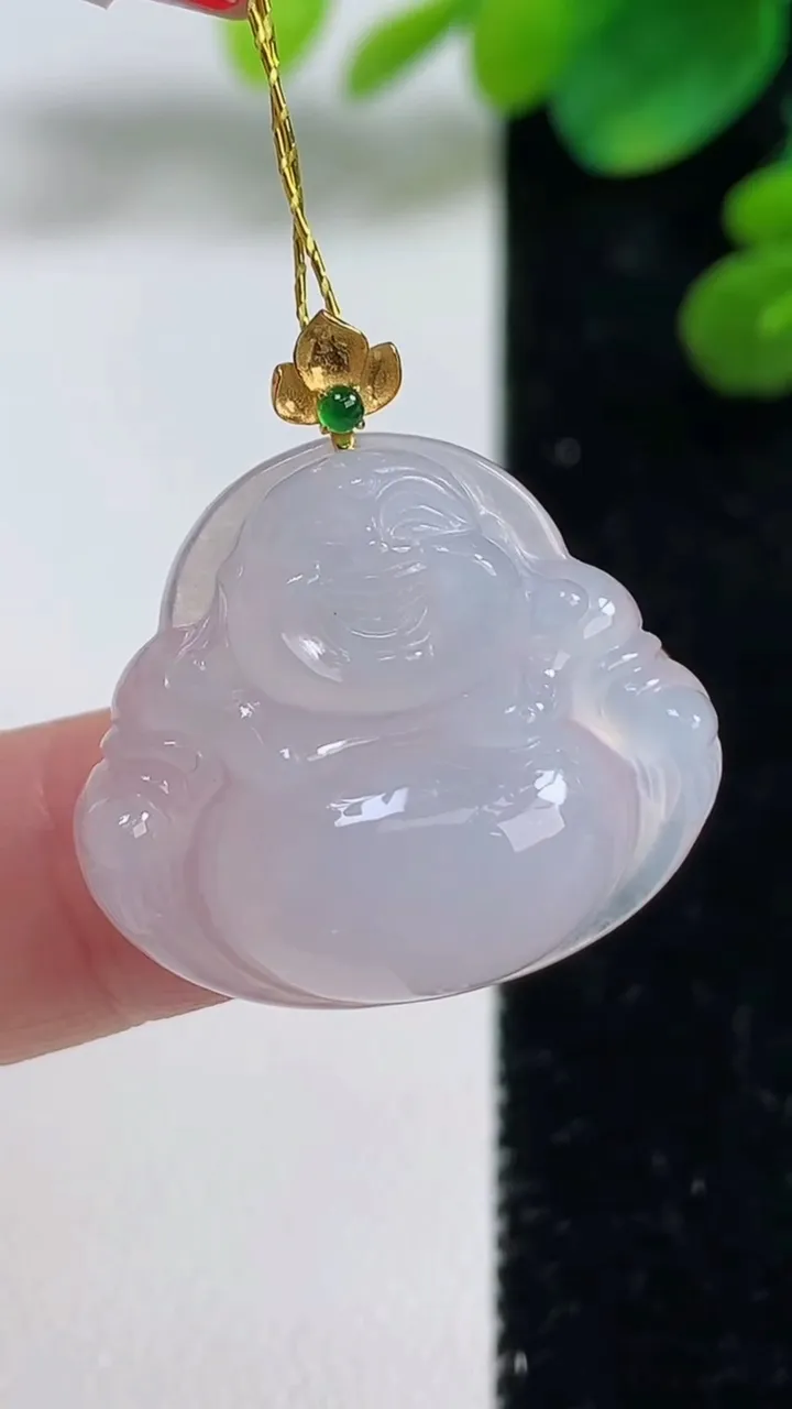 天然A货翡翠种白冰佛公吊坠，尺寸22-25.2-7，重量:6.19g
9月5日