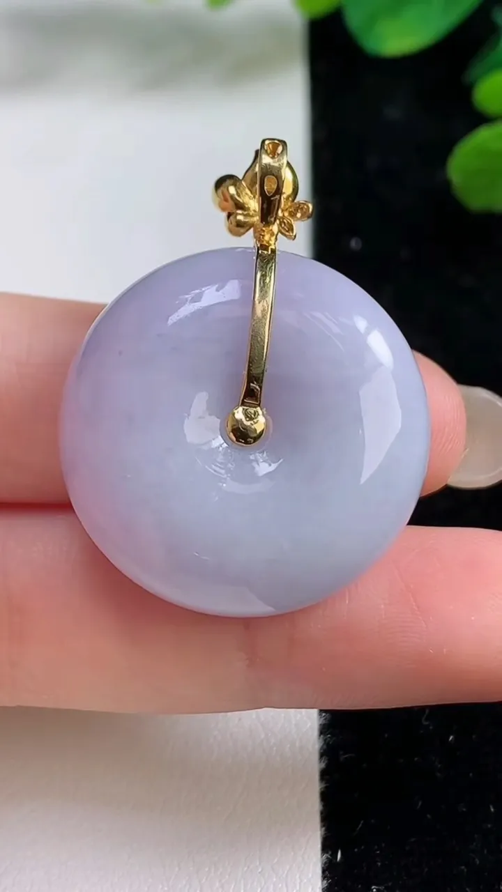 天然A货翡翠18k金紫罗兰平安扣吊坠，尺寸27-12，重量:19.50g
9月5日