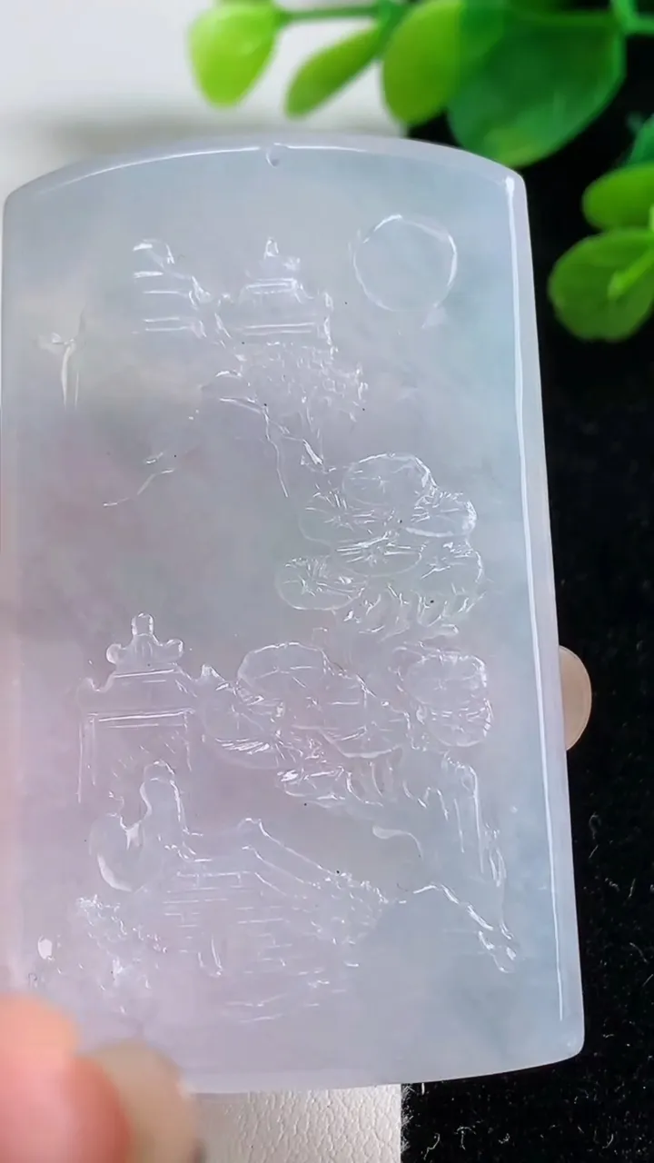 天然A货翡翠山水牌吊坠，尺寸62-36.4-3.5，重量:24.15g
9月5日