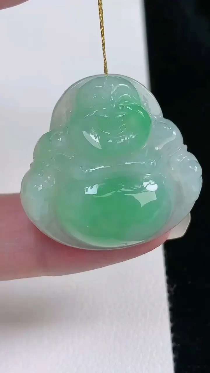 天然A货翡翠佛公吊坠，尺寸29-30.7-7，重量:9.13g
9月5日