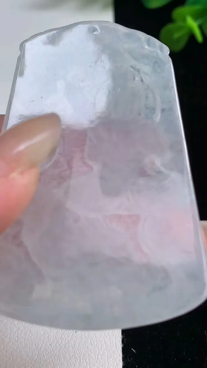 天然A货翡翠祥龙文殊菩萨吊坠，尺寸58.2-38-3，重量:15.73g
9月6日