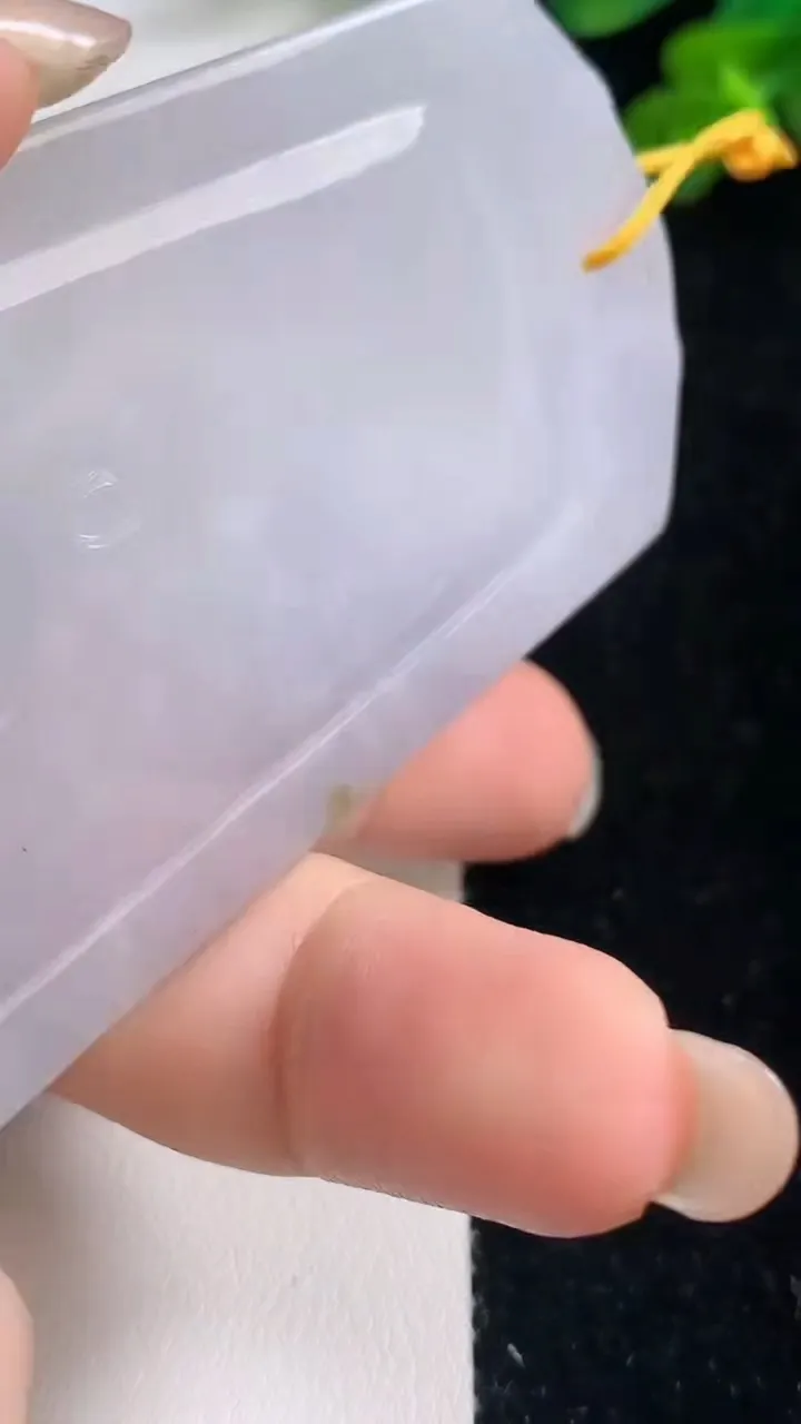 天然A货翡翠紫罗兰文殊菩萨吊坠，尺寸74.8-46.3-4.8，重量:35.84g
9月6日