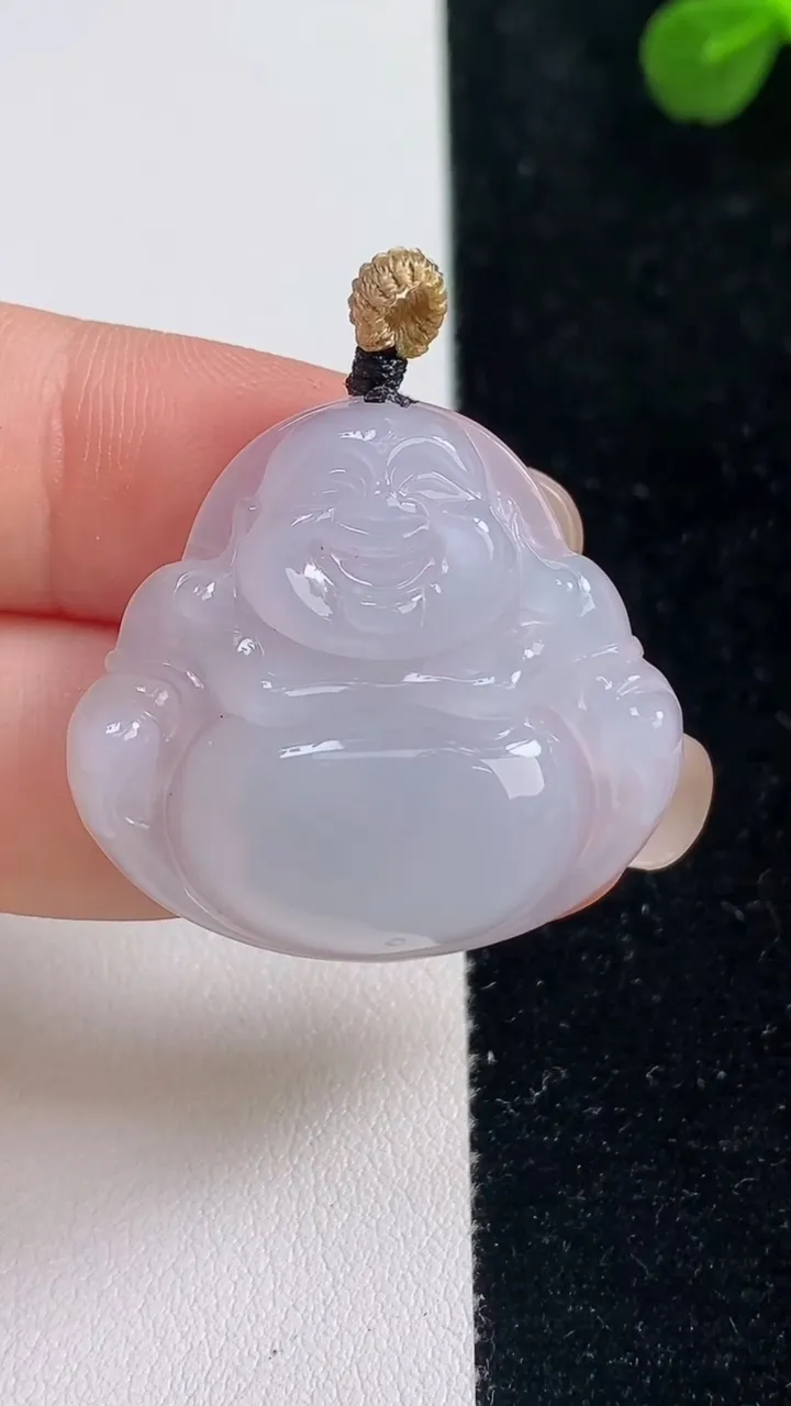 天然A货翡翠佛公吊坠，尺寸28.3-30.8-5.8，重量:8.21g
9月6日
