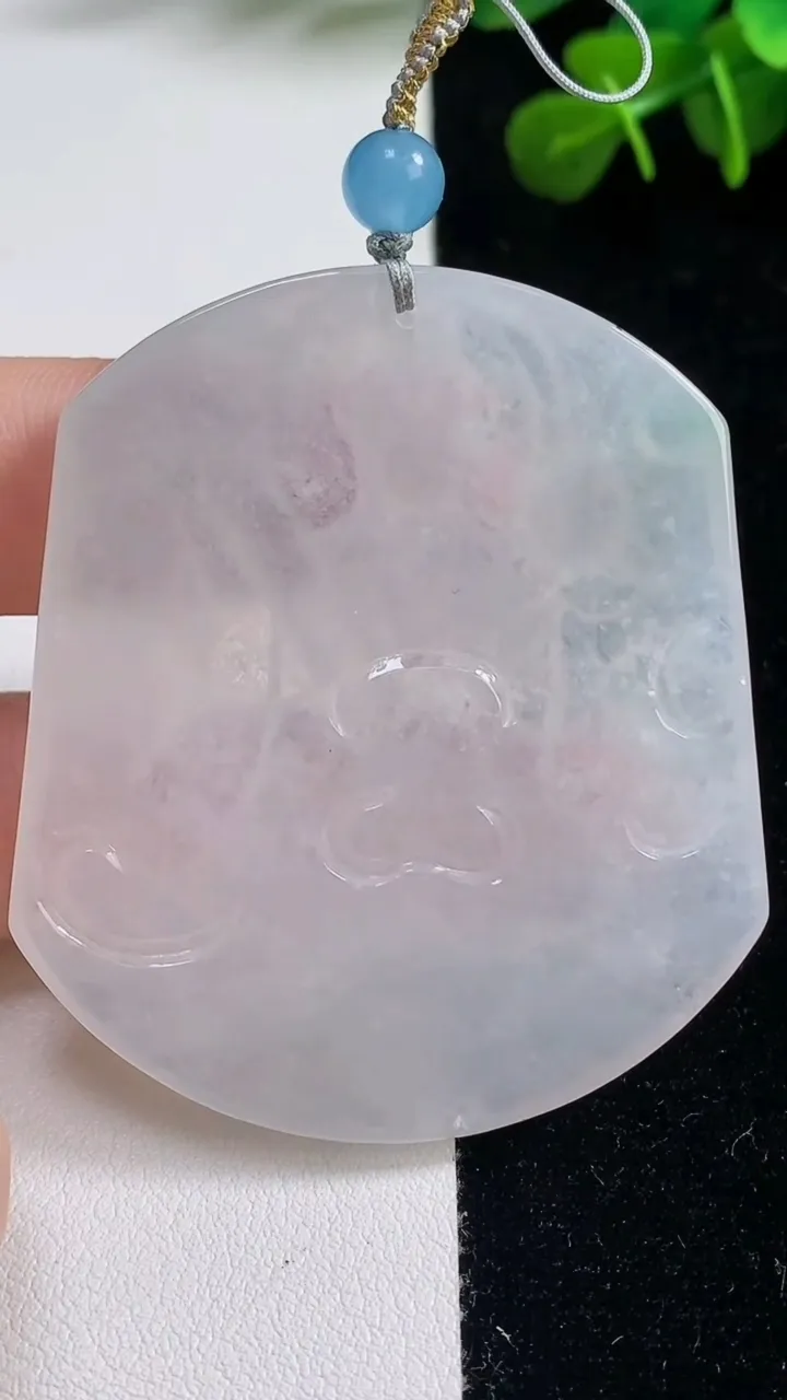 天然A货翡翠虚空藏观音菩萨吊坠，尺寸54.8-47-5，重量:32.14g
9月6日