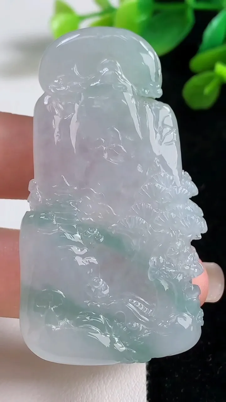 天然A货翡翠山水牌吊坠，尺寸60-32.6-7，重量:30.49g
9月7日