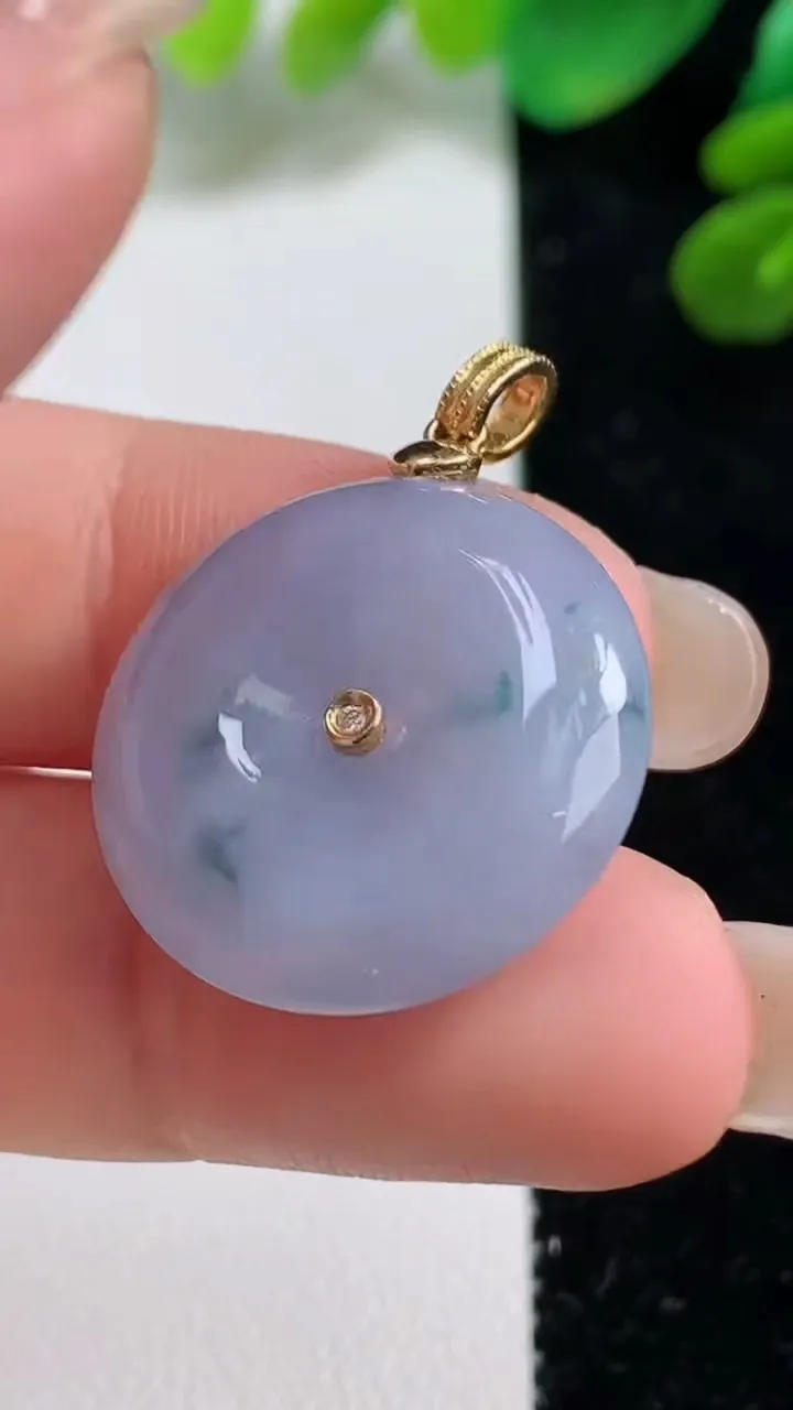 天然A货翡翠18k金紫罗兰飘花平安扣吊坠，尺寸22-5.5，重量:6.49g
9月7日