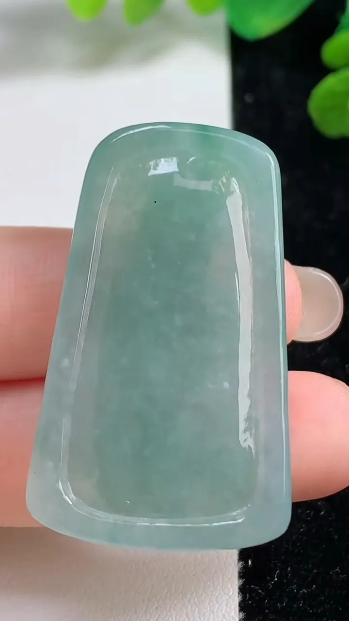 天然A货翡翠普贤菩萨吊坠，尺寸42.3-25-5.6，重量:12.62g
9月7日