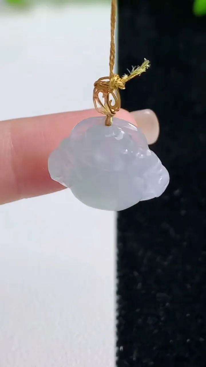 天然A货翡翠佛公吊坠，尺寸17.2-19-5.5，重量:2.74g
9月8日