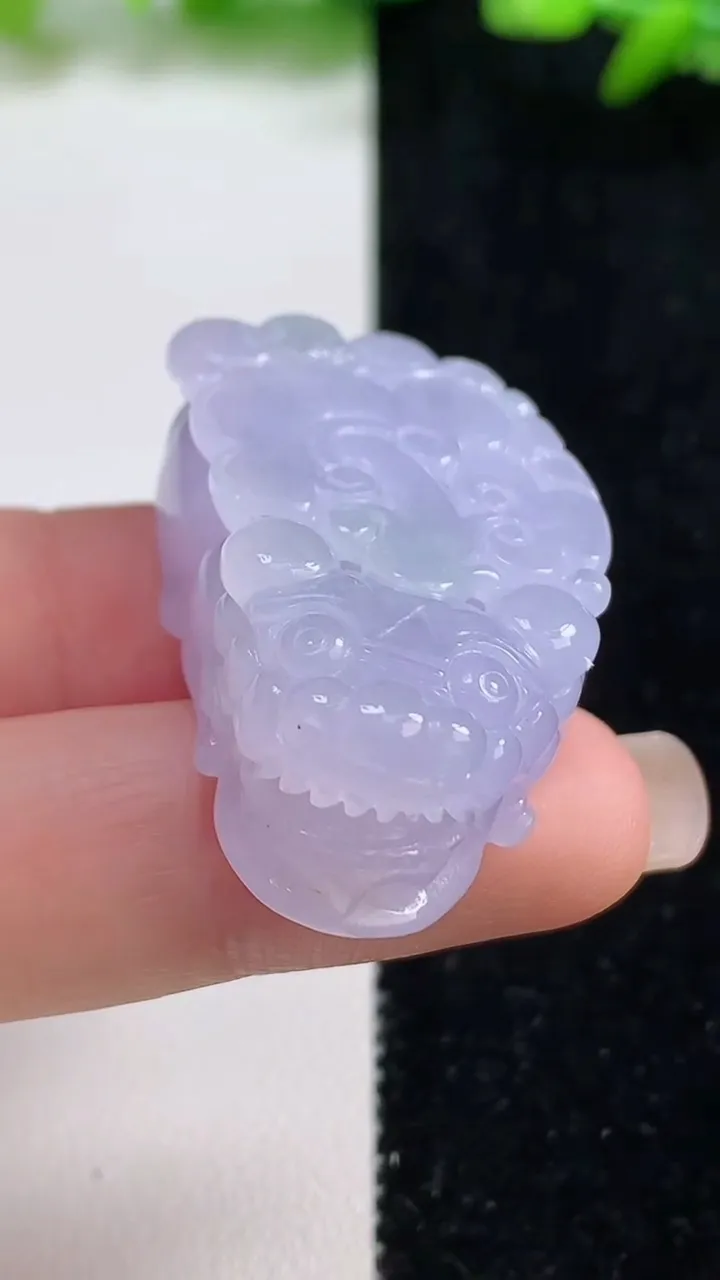 天然A货翡翠紫罗兰貔貅吊坠，尺寸39-21.6-13，重量:25.40g
9月8日