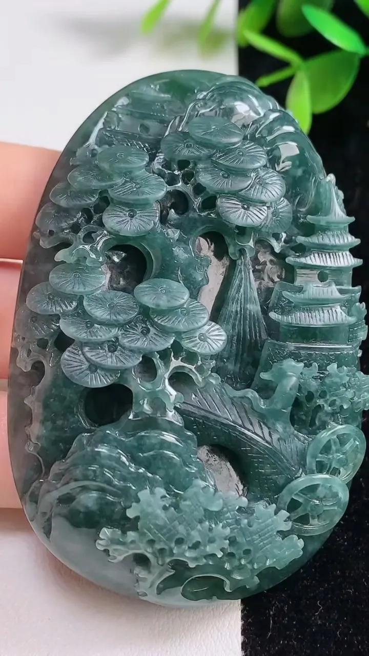 天然A货翡翠蓝水山水牌吊坠，尺寸72-48.5-16.8，重:91.79g
9月9日