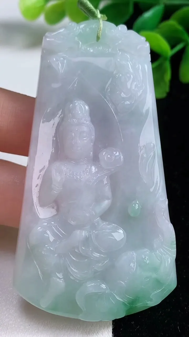 天然A货翡翠普贤菩萨吊坠，尺寸74.8-39.8-6，重量:39.80g
9月9日