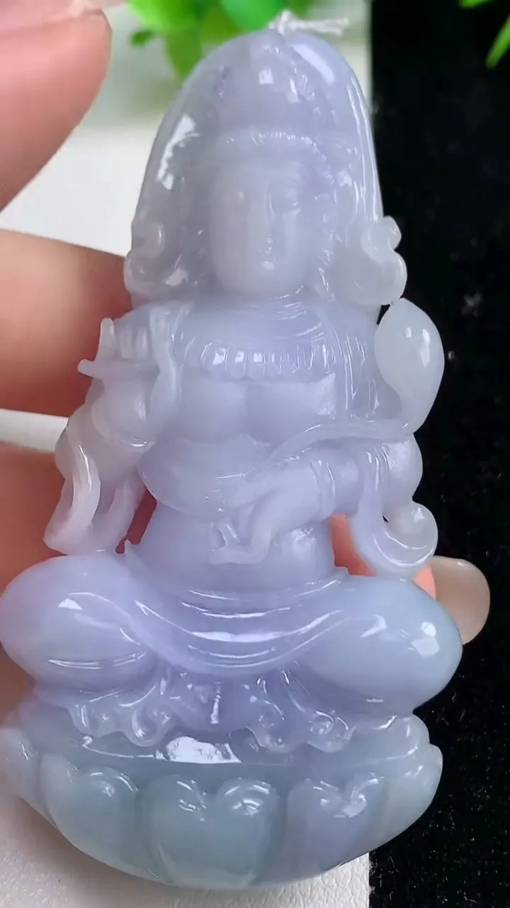 天然A货翡翠紫罗兰大势至观音菩萨吊坠，尺寸73.8-37.4-9.8，重量:47.63g
9月10日