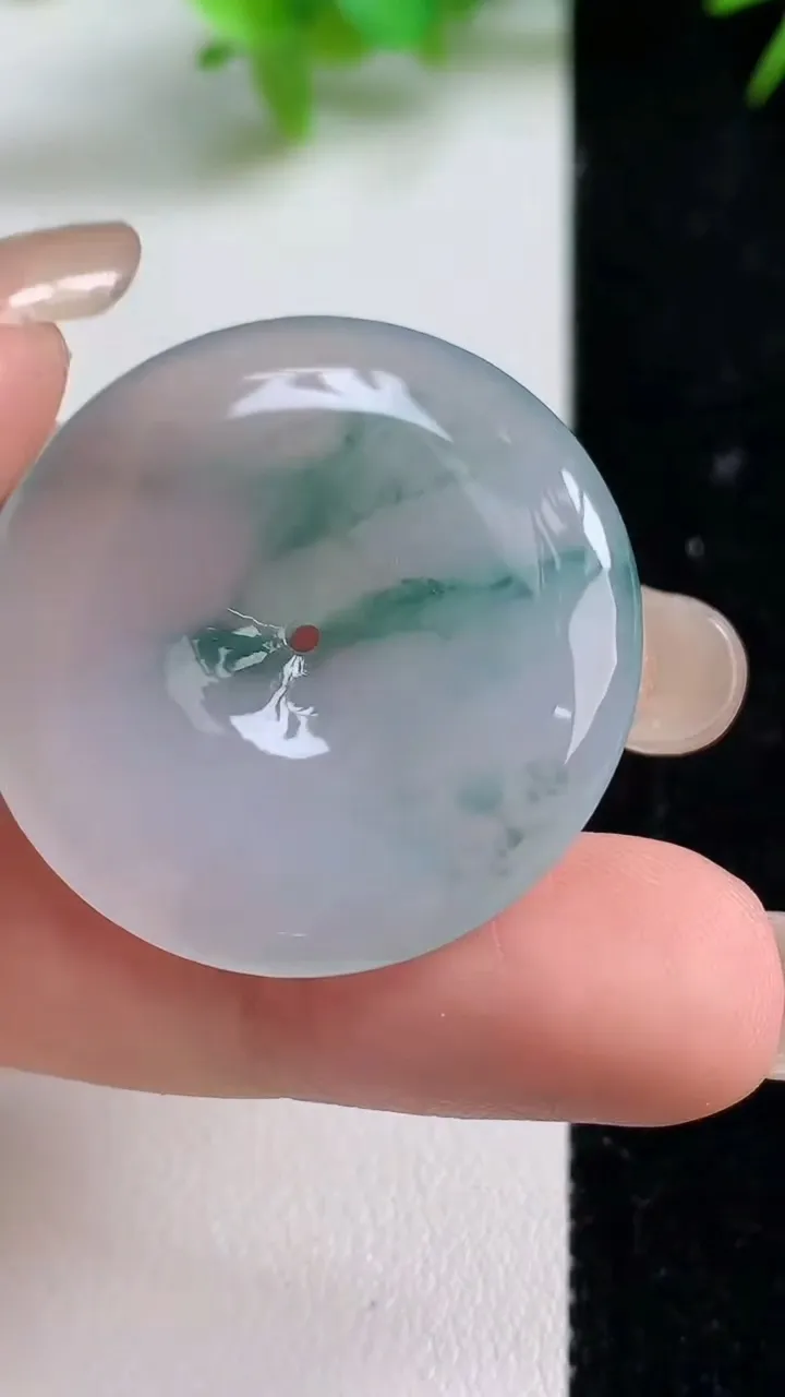 天然A货翡翠种飘花平安扣吊坠，尺寸31-5.4，重量:11.75g
9月10日