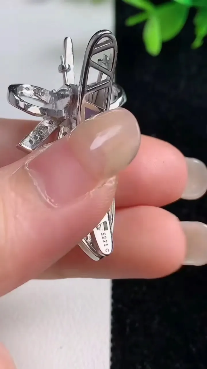 天然A货翡翠925银紫罗兰蛋面发夹，尺寸8，重量:8.24g
9月10日