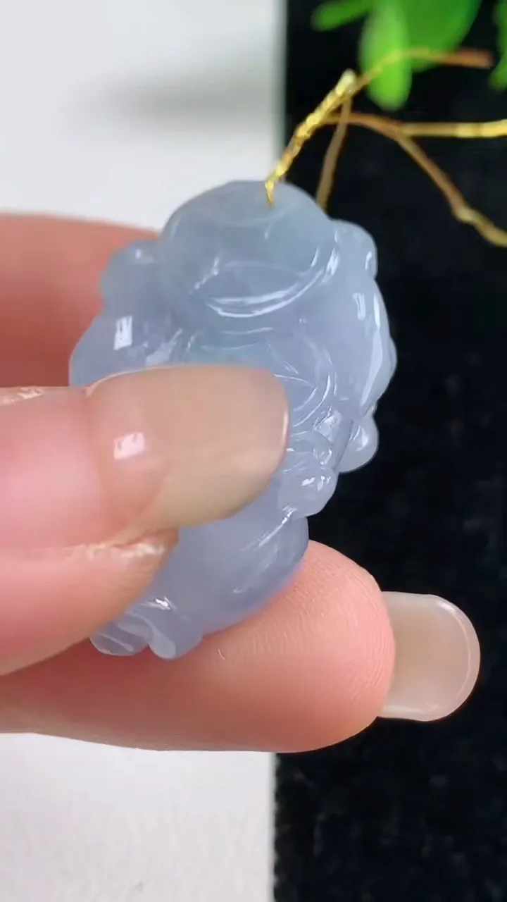 天然A货翡翠紫罗兰貔貅吊坠，尺寸34-19.2-10，重量:13.00g
9月10日