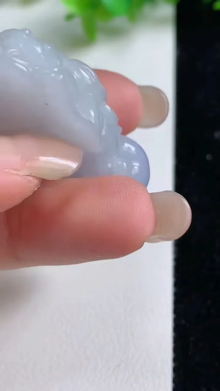 天然A货翡翠紫罗兰貔貅吊坠，尺寸52.5-24.8-12.8，重量:27.86g
9月10日