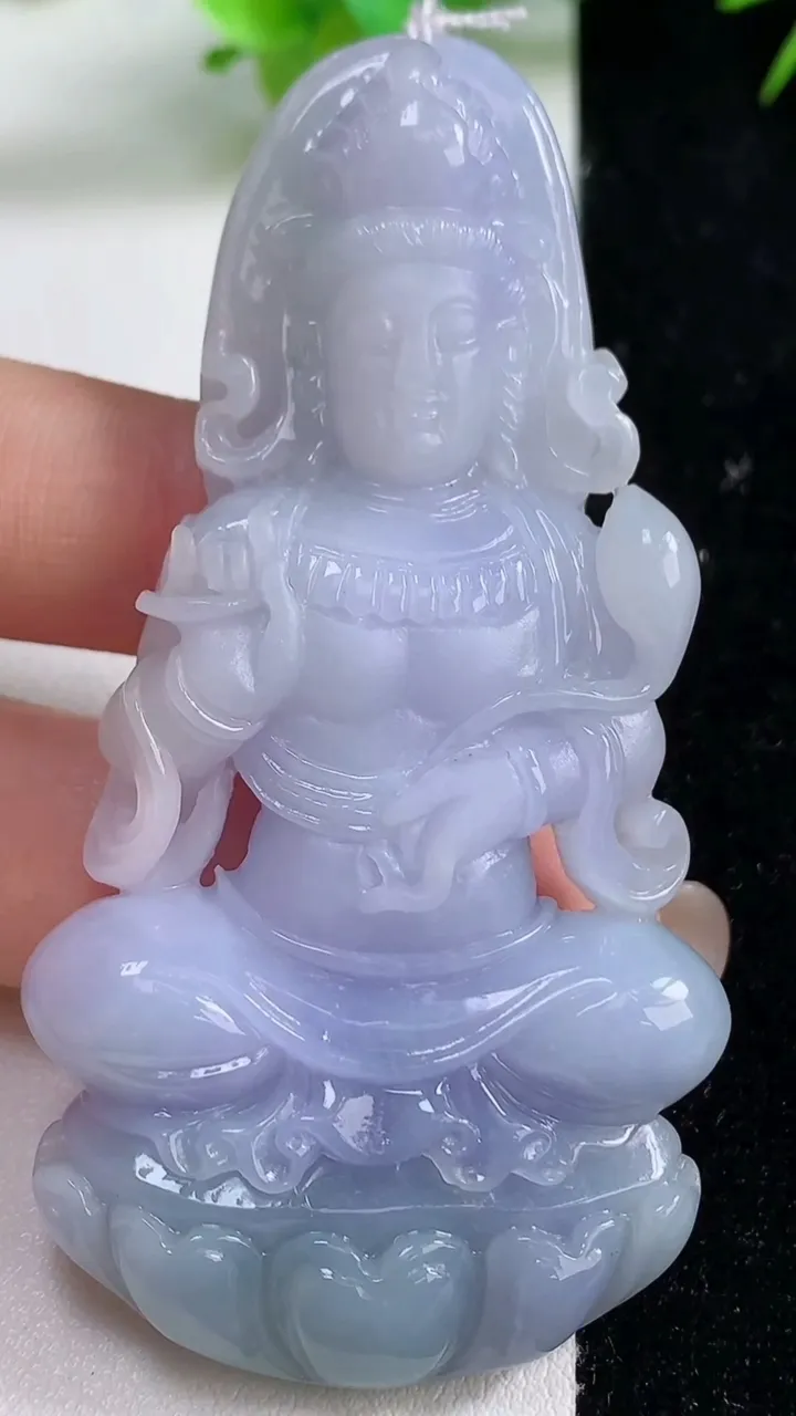 天然A货翡翠紫罗兰大势至观音菩萨吊坠，尺寸73.8-37.4-9.8，重量:47.63g
9月10日