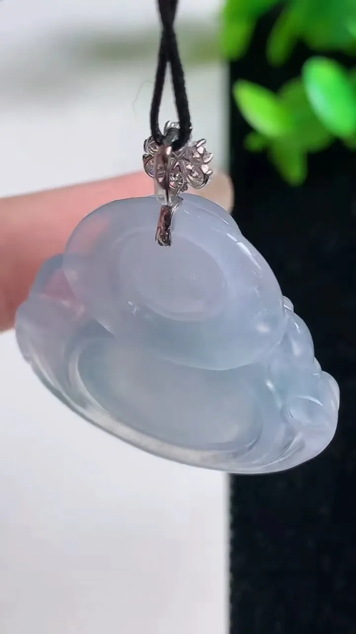 天然A货翡翠种紫罗兰佛公吊坠，尺寸28.5-30.7-6.2，重量:8.75g
9月11日