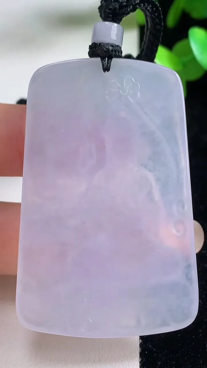 天然A货翡翠种紫罗兰普贤菩萨吊坠，尺寸56.3-36-5.3，重量:29.89g
9月11日