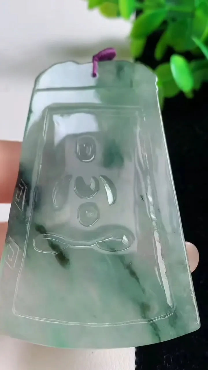 天然A货翡翠冰种飘花普贤菩萨吊坠，尺寸69.3-45.2-4，重量:31.38g
9月11日
