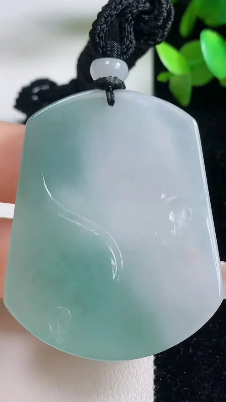 天然A货翡翠普贤菩萨吊坠，尺寸51-40.8-5，重量:27.90g
9月11日