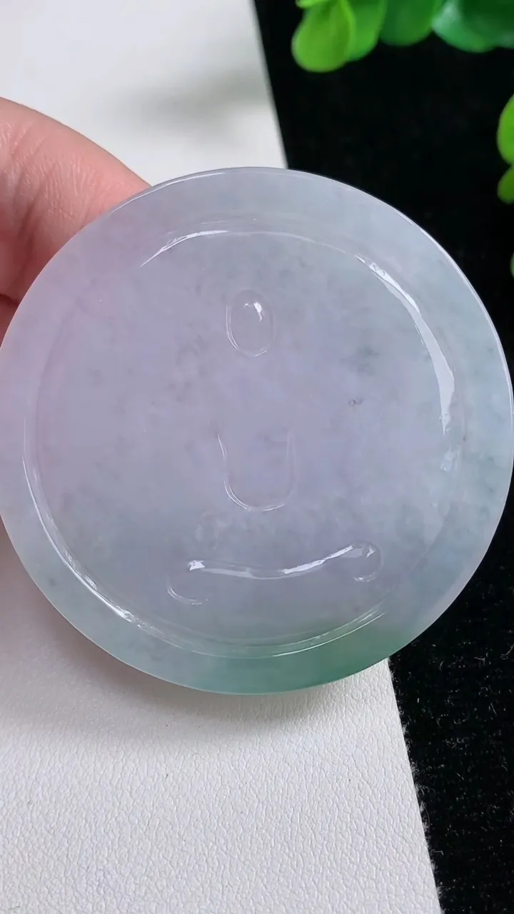 天然A货翡翠虚空藏观音菩萨吊坠，尺寸54.7-5，重量:33.59g
9月12日