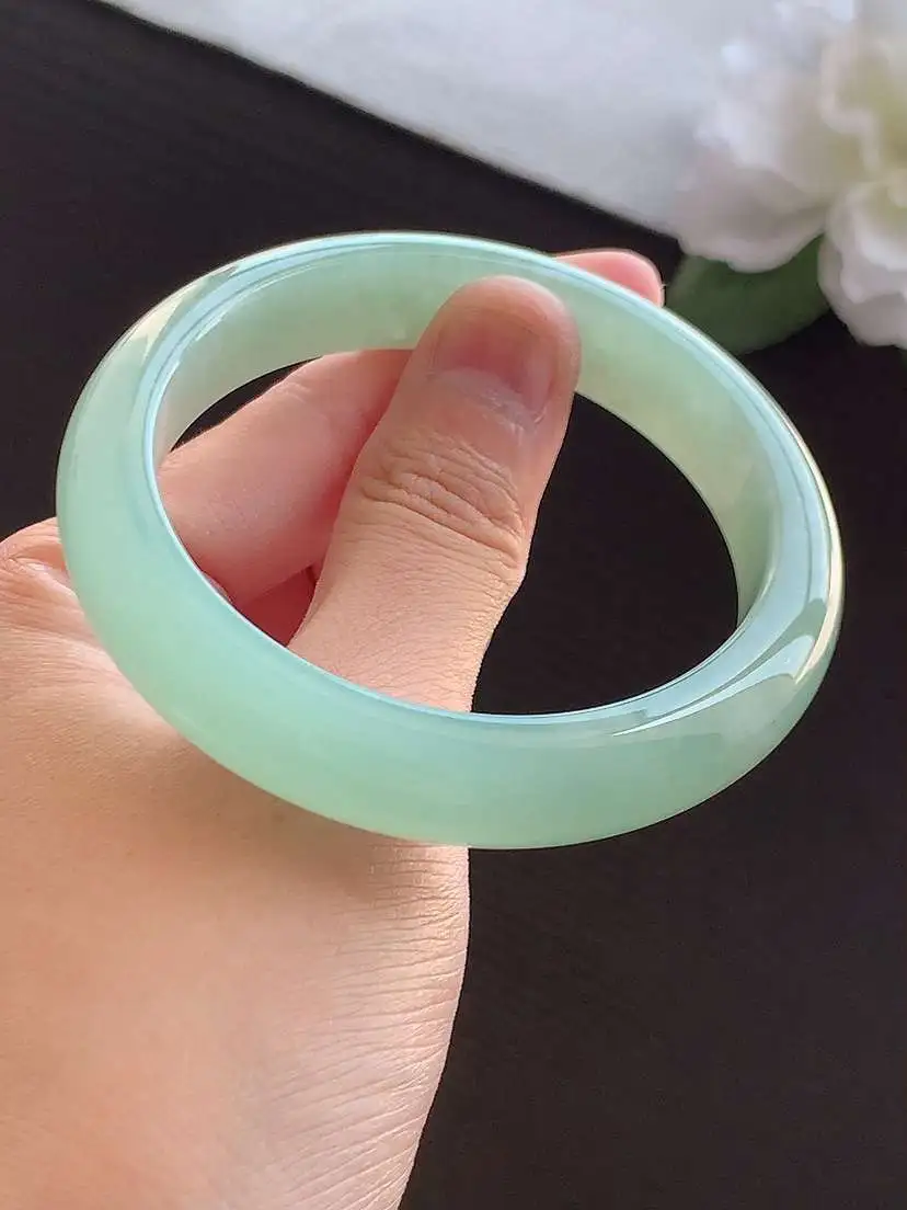 a货翡翠老坑冰种满绿正装正圈手镯56-57圈口  尺寸56.2×12.2×8.2mm 重量56.36g 0911
