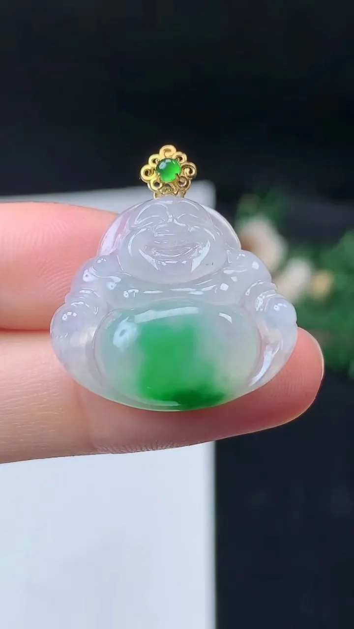 天然A货翡翠佛公吊坠，尺寸21.4-24.3-5.2，重量:4.32g
9月13日