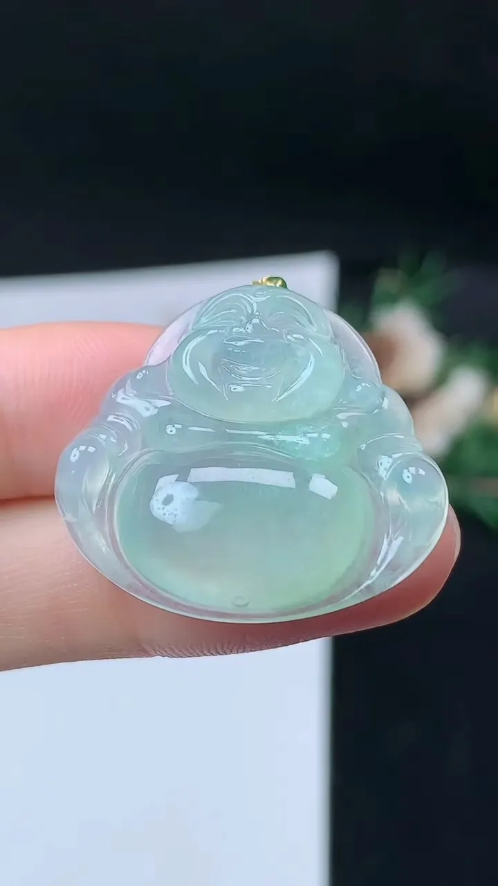 天然A货翡翠佛公吊坠，尺寸25.2-28.9-6.2，重量:6.72g
9月13日