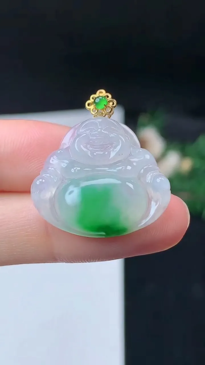 天然A货翡翠佛公吊坠，尺寸21.4-24.3-5.2，重量:4.32g
9月13日
