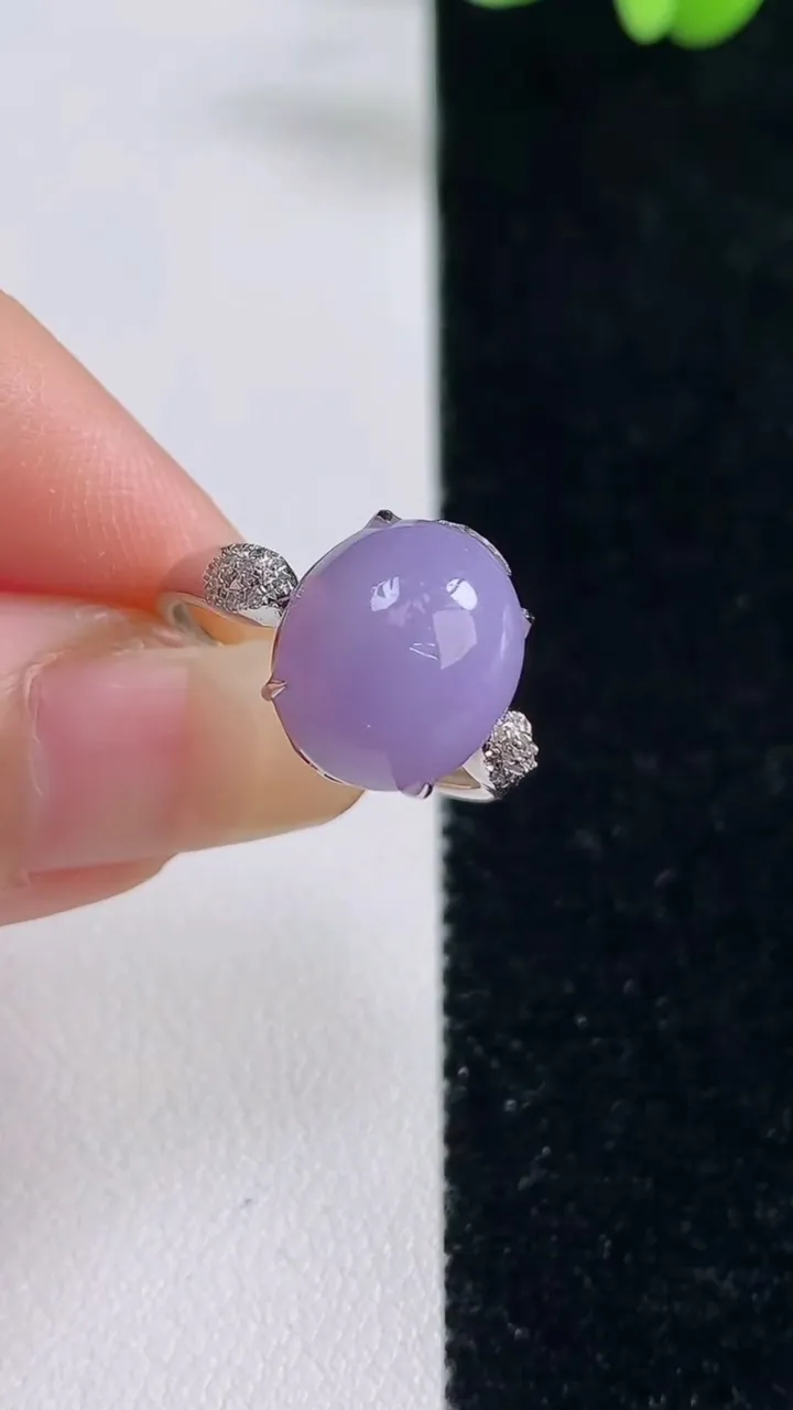 天然A货翡翠18k金紫罗兰蛋面戒指，尺寸19-12.5-10.4，重量:2.60g2025年9月13