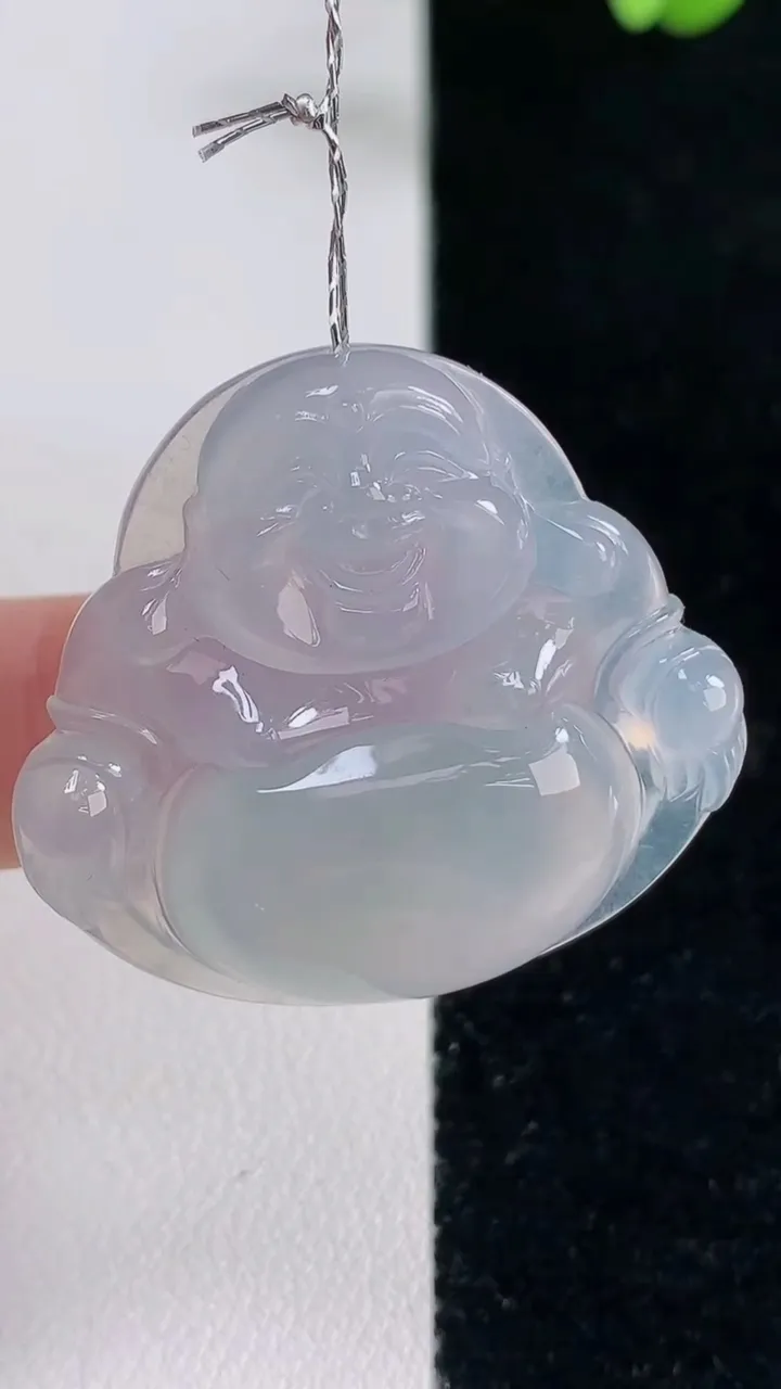 天然A货翡翠种白冰佛公吊坠，尺寸31.2-34.5-6.2，重量:10.40g
9月13日