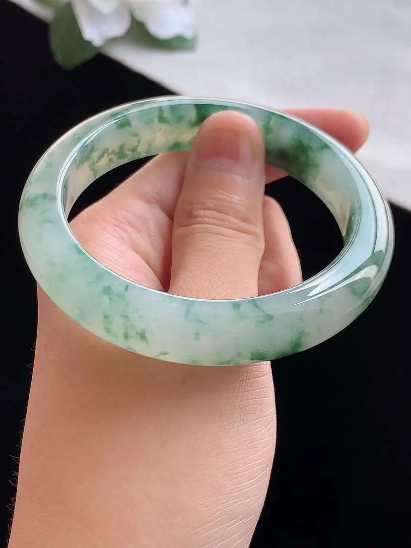 a货翡翠老坑冰种飘花正装正圈手镯55-56圈口  尺寸55.6×12.2×8.5mm 重量57.62g 0913