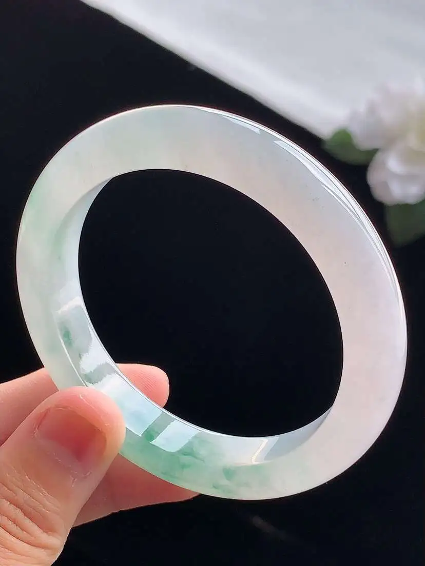 a货翡翠老坑冰种飘花正装正圈手镯54-55圈口  尺寸54.2×11.5×8.5mm 重量54.55g 0913